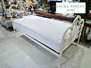 ▽横浜市緑区より【LAURA ASHLEY/ローラアシュレイ シングルベッド ▽横浜市緑区より【LAURA ASHLEY/ローラアシュレイ シングルベッド
